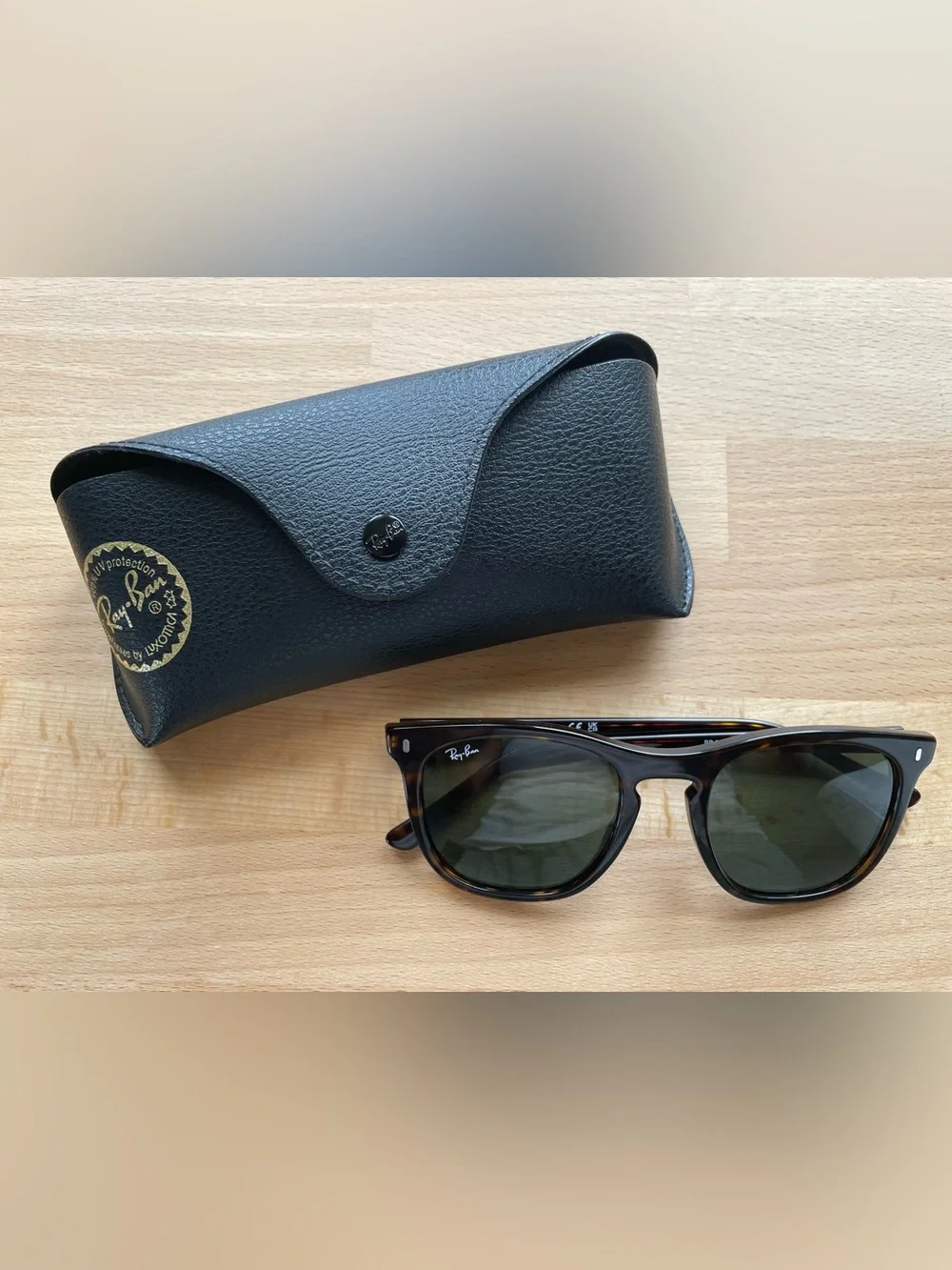 NEW Ray-Ban RB2210 Sunglasses * Frame: Havana * Lens: Green (Crystal Standard)